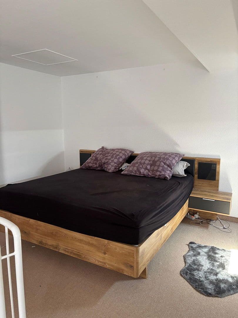 Pronájem bytu 2+1 81 m², Machern, Sasko Pronájem bytu 2+1 81 m², Machern, Sasko