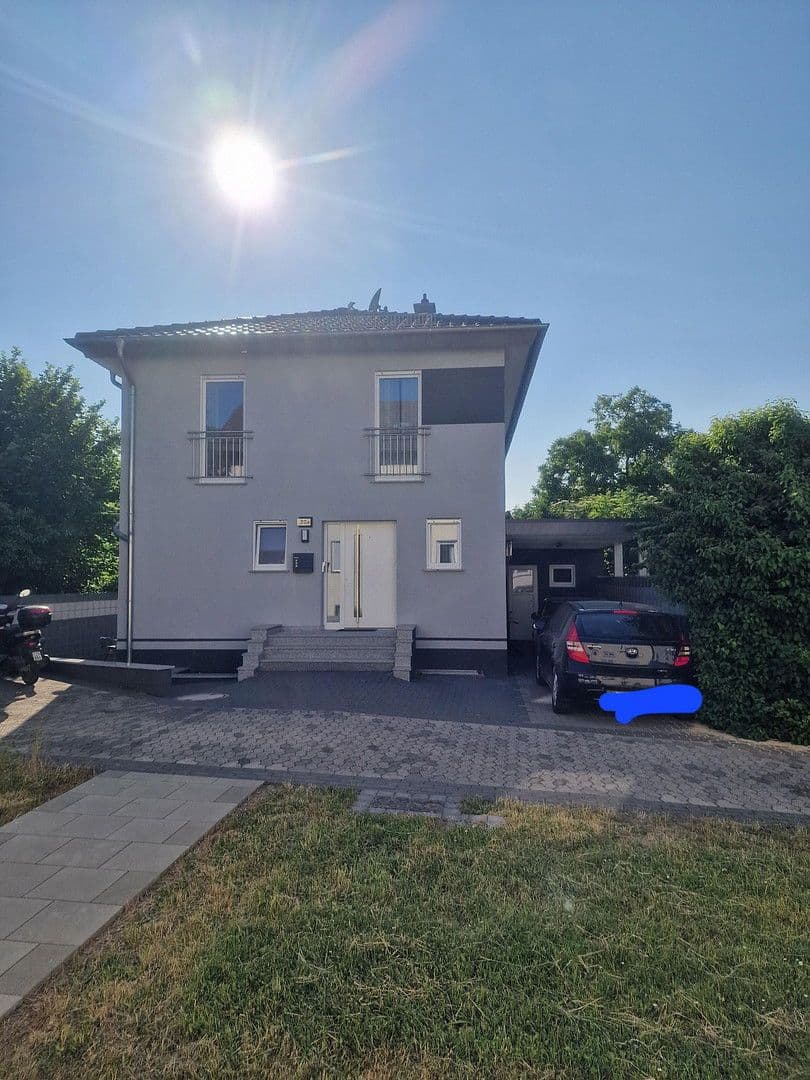 Prodej domu 233 m², pozemek 369 m², Andernach, Porýní-Falc Prodej domu 233 m², pozemek 369 m², Andernach, Porýní-Falc