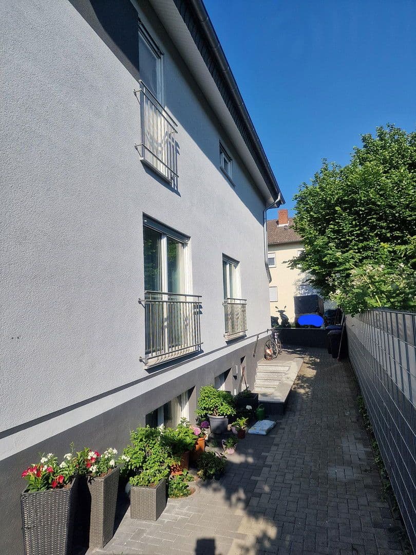 Prodej domu 233 m², pozemek 369 m², Andernach, Porýní-Falc Prodej domu 233 m², pozemek 369 m², Andernach, Porýní-Falc