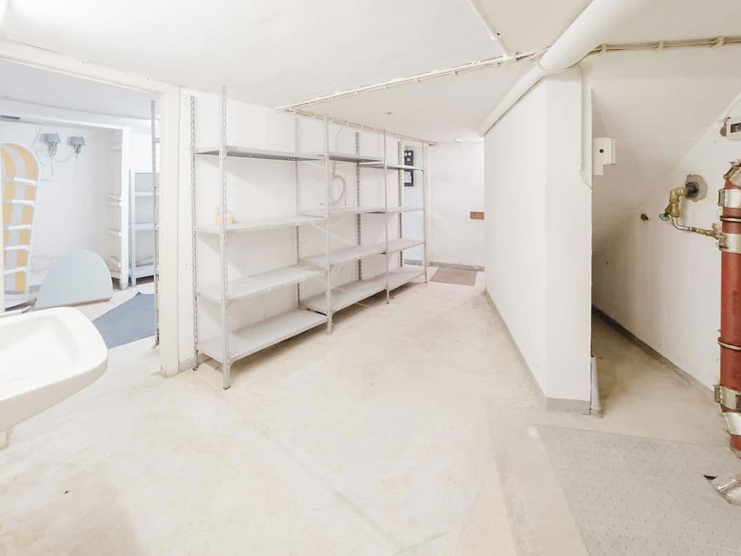 Pronájem nebytového prostoru 202 m², Röntgenstr. 6, Bonn, Severní Porýní-Vestfálsko Pronájem nebytového prostoru 202 m², Röntgenstr. 6, Bonn, Severní Porýní-Vestfálsko