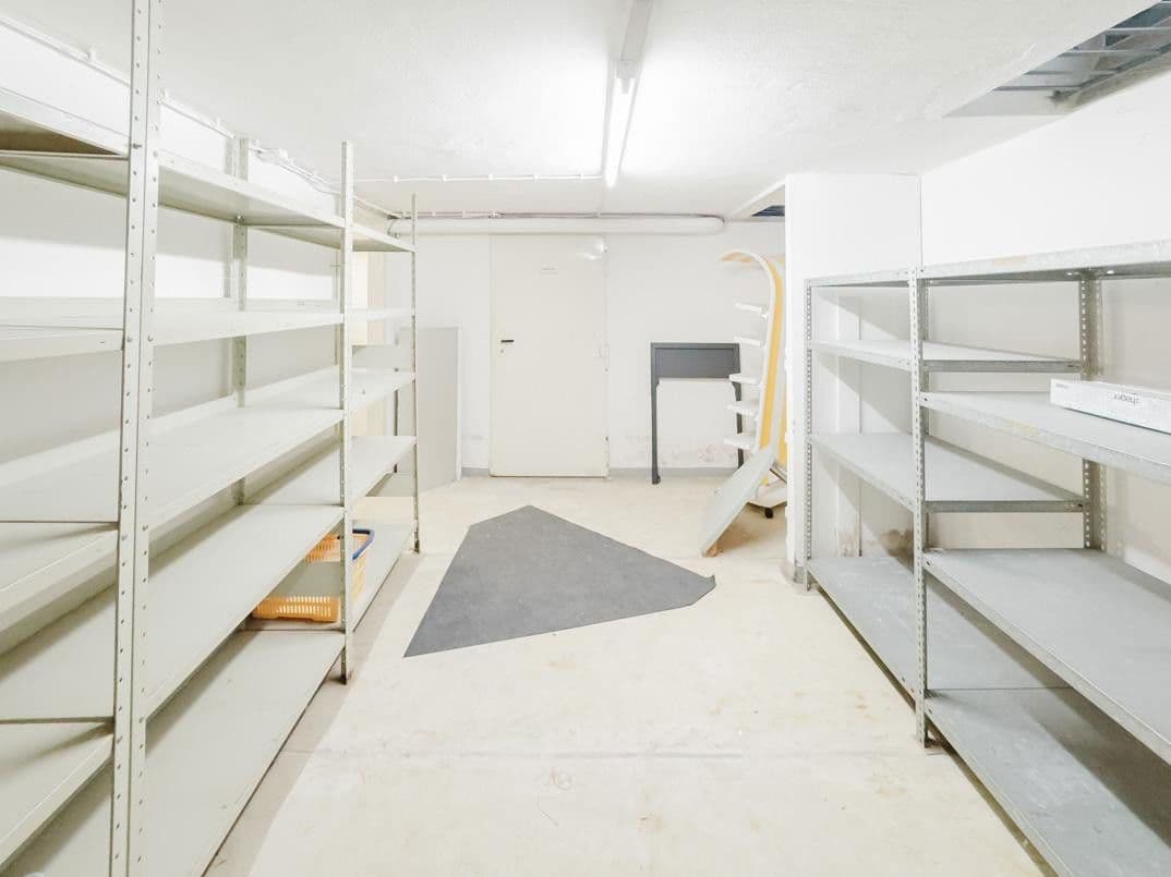 Pronájem nebytového prostoru 202 m², Röntgenstr. 6, Bonn, Severní Porýní-Vestfálsko Pronájem nebytového prostoru 202 m², Röntgenstr. 6, Bonn, Severní Porýní-Vestfálsko