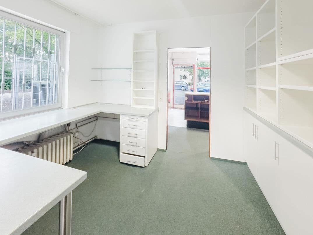 Pronájem nebytového prostoru 202 m², Röntgenstr. 6, Bonn, Severní Porýní-Vestfálsko Pronájem nebytového prostoru 202 m², Röntgenstr. 6, Bonn, Severní Porýní-Vestfálsko