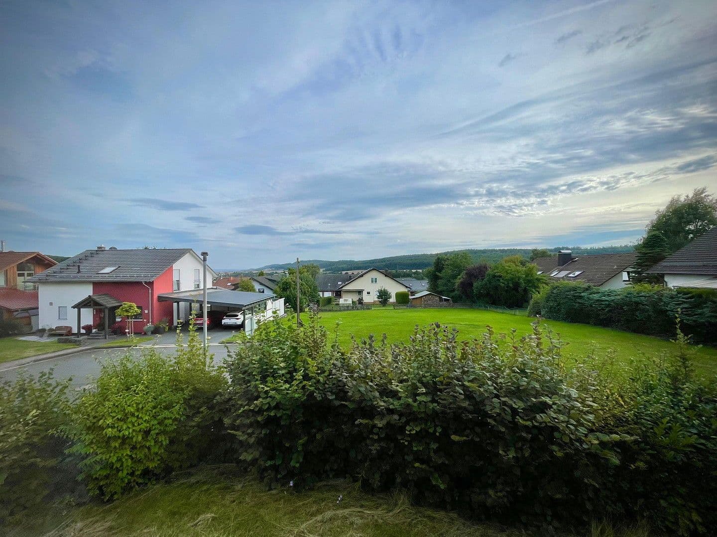 Prodej domu 175 m², pozemek 863 m², Erfurter Str. 4, Bad Emstal, Hessen Prodej domu 175 m², pozemek 863 m², Erfurter Str. 4, Bad Emstal, Hessen