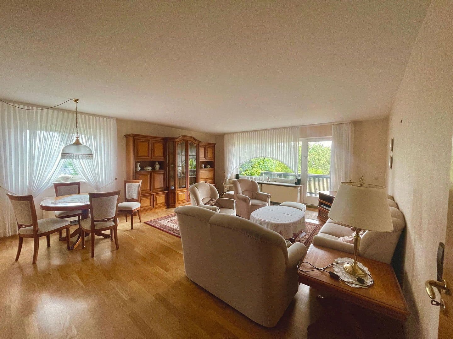 Prodej domu 175 m², pozemek 863 m², Erfurter Str. 4, Bad Emstal, Hessen Prodej domu 175 m², pozemek 863 m², Erfurter Str. 4, Bad Emstal, Hessen