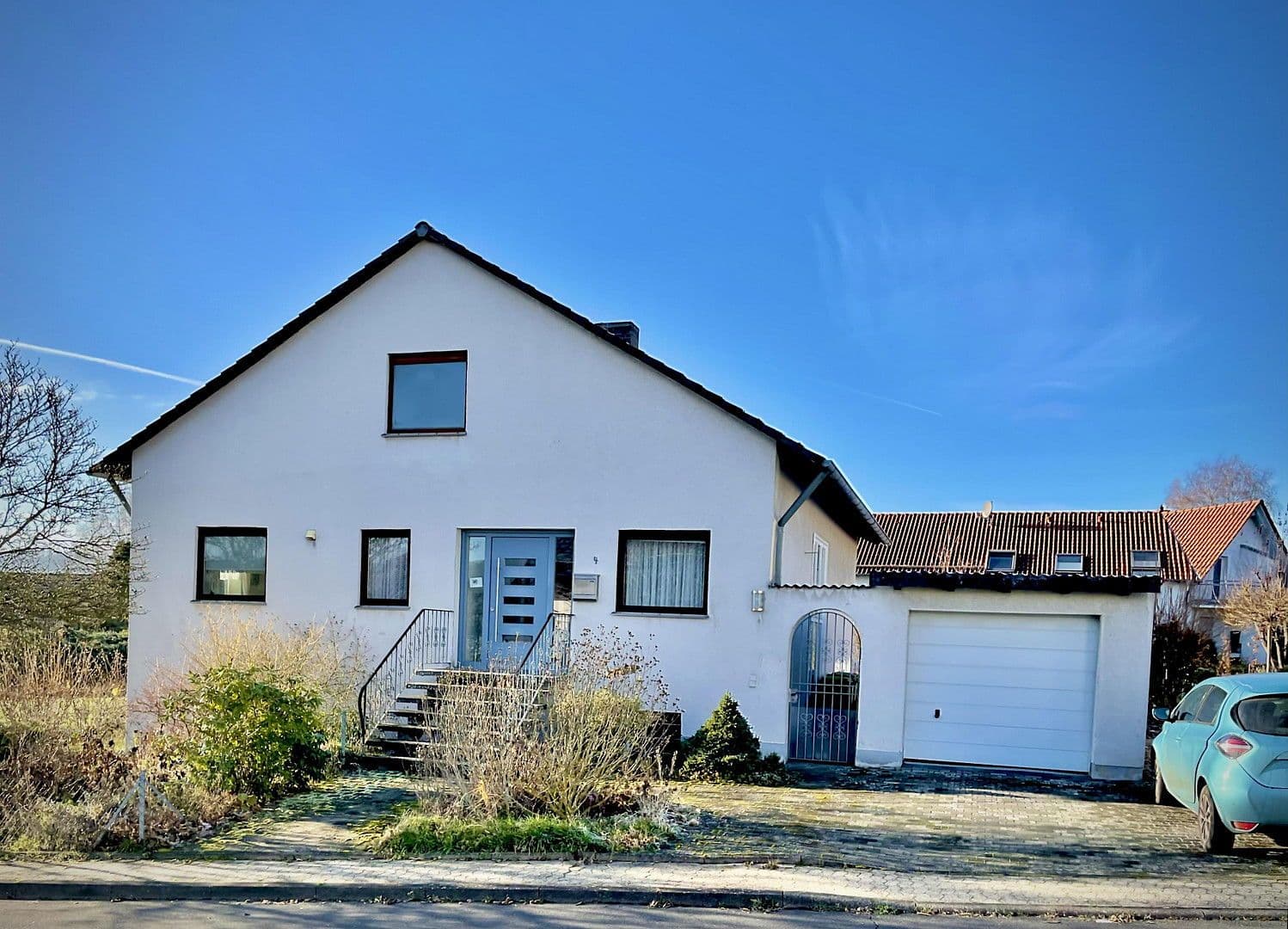 Prodej domu 175 m², pozemek 863 m², Erfurter Str. 4, Bad Emstal, Hessen Prodej domu 175 m², pozemek 863 m², Erfurter Str. 4, Bad Emstal, Hessen