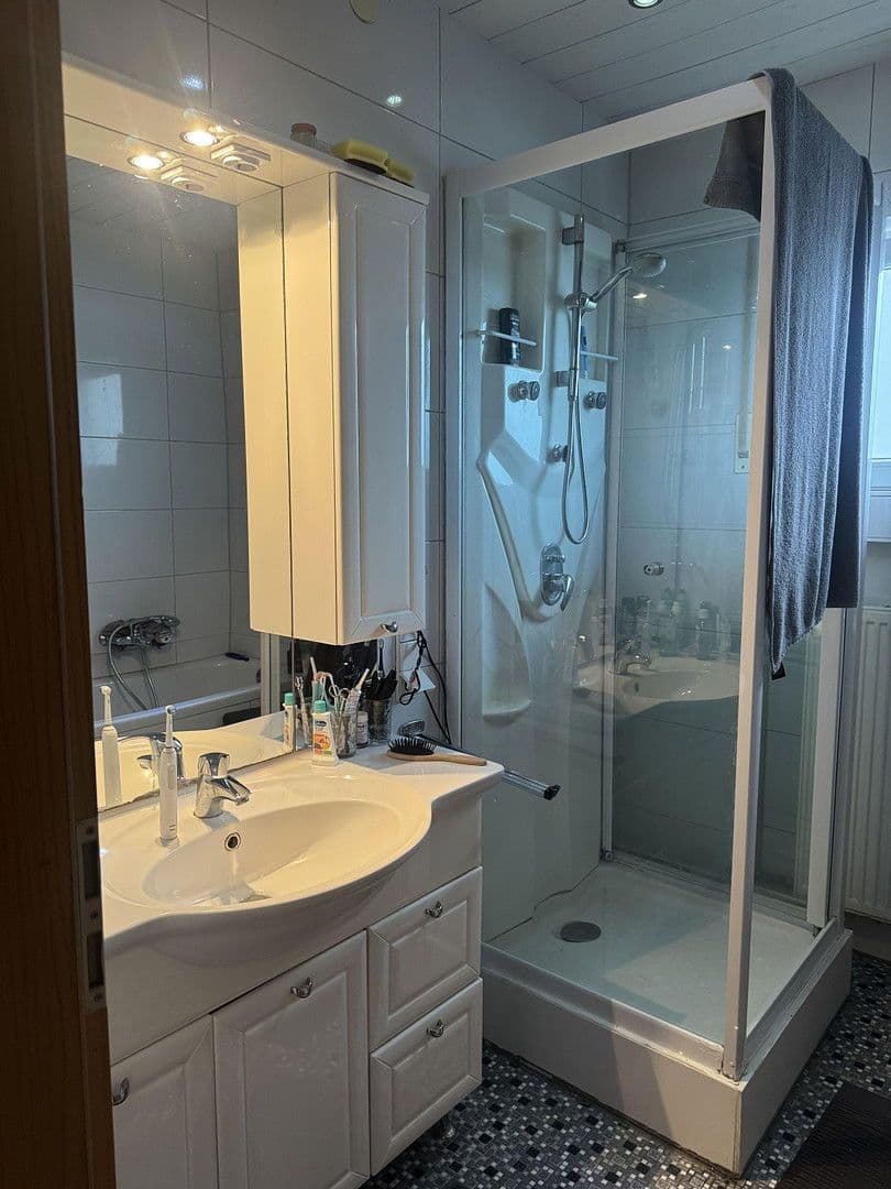 Pronájem bytu 4+1 98 m², Bad Rappenau, Bádensko-Württembersko Pronájem bytu 4+1 98 m², Bad Rappenau, Bádensko-Württembersko