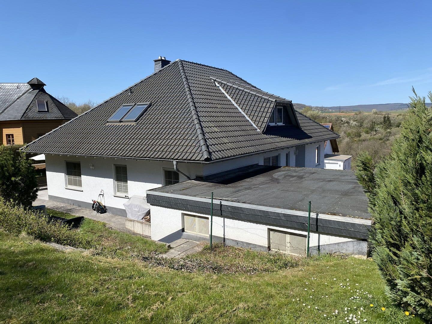 Prodej domu 233 m², pozemek 996 m², Schloßböckelheim, Porýní-Falc Prodej domu 233 m², pozemek 996 m², Schloßböckelheim, Porýní-Falc