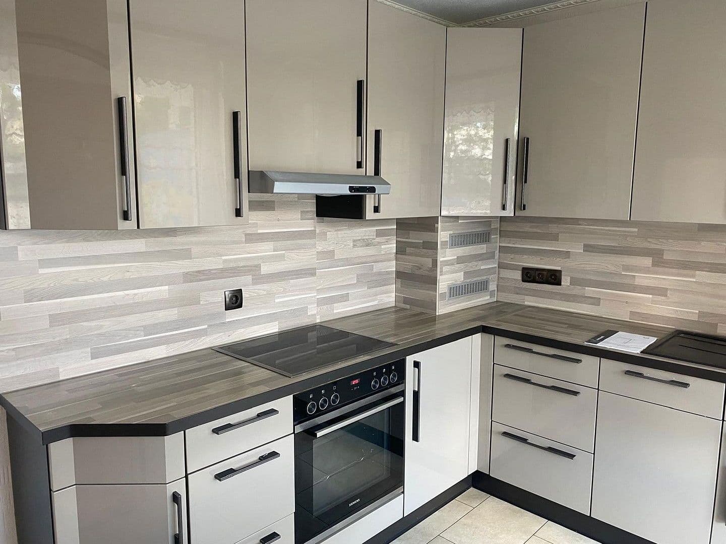 Prodej bytu 3+kk 100 m², Wuppertal, Severní Porýní-Vestfálsko Prodej bytu 3+kk 100 m², Wuppertal, Severní Porýní-Vestfálsko