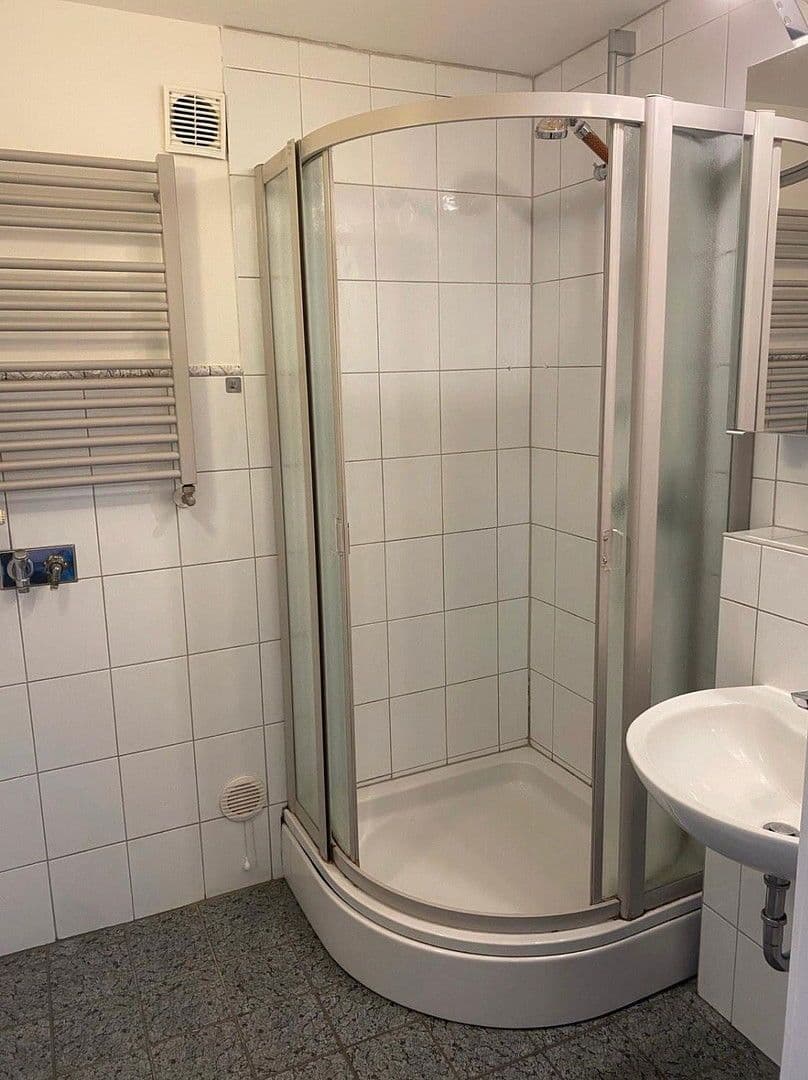 Prodej bytu 3+kk 100 m², Wuppertal, Severní Porýní-Vestfálsko Prodej bytu 3+kk 100 m², Wuppertal, Severní Porýní-Vestfálsko