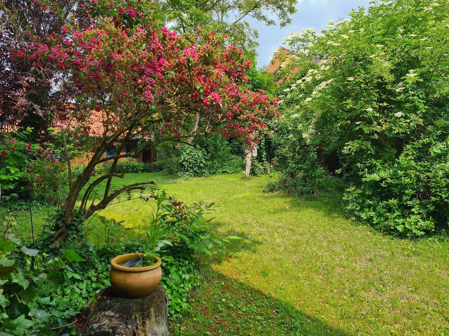 Prodej domu 540 m², pozemek 1.706 m², Lemgow, Dolní Sasko Prodej domu 540 m², pozemek 1.706 m², Lemgow, Dolní Sasko