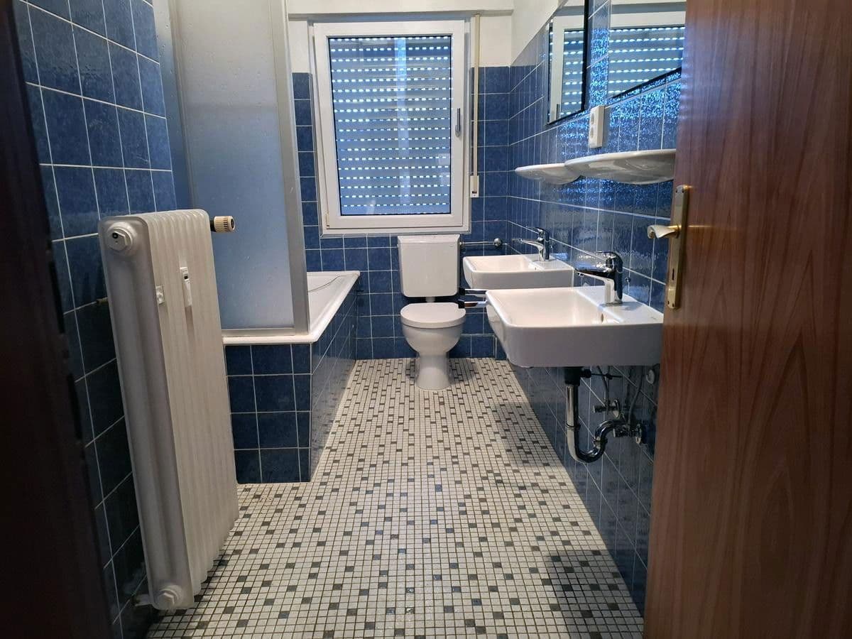 Pronájem bytu 3+1 83 m², Bornheim, Severní Porýní-Vestfálsko Pronájem bytu 3+1 83 m², Bornheim, Severní Porýní-Vestfálsko