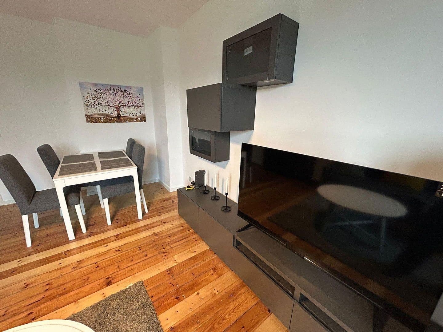 Pronájem bytu 2+1 63 m², Glienicker Weg 88, Berlin, Berlín Pronájem bytu 2+1 63 m², Glienicker Weg 88, Berlin, Berlín