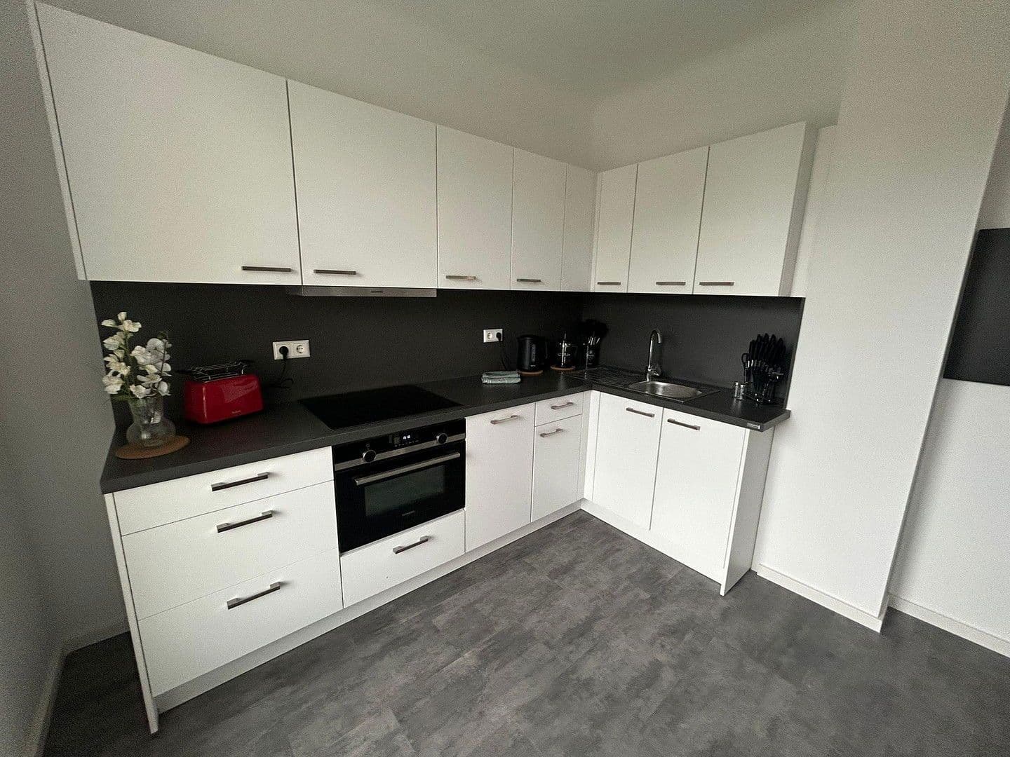 Pronájem bytu 2+1 63 m², Glienicker Weg 88, Berlin, Berlín Pronájem bytu 2+1 63 m², Glienicker Weg 88, Berlin, Berlín