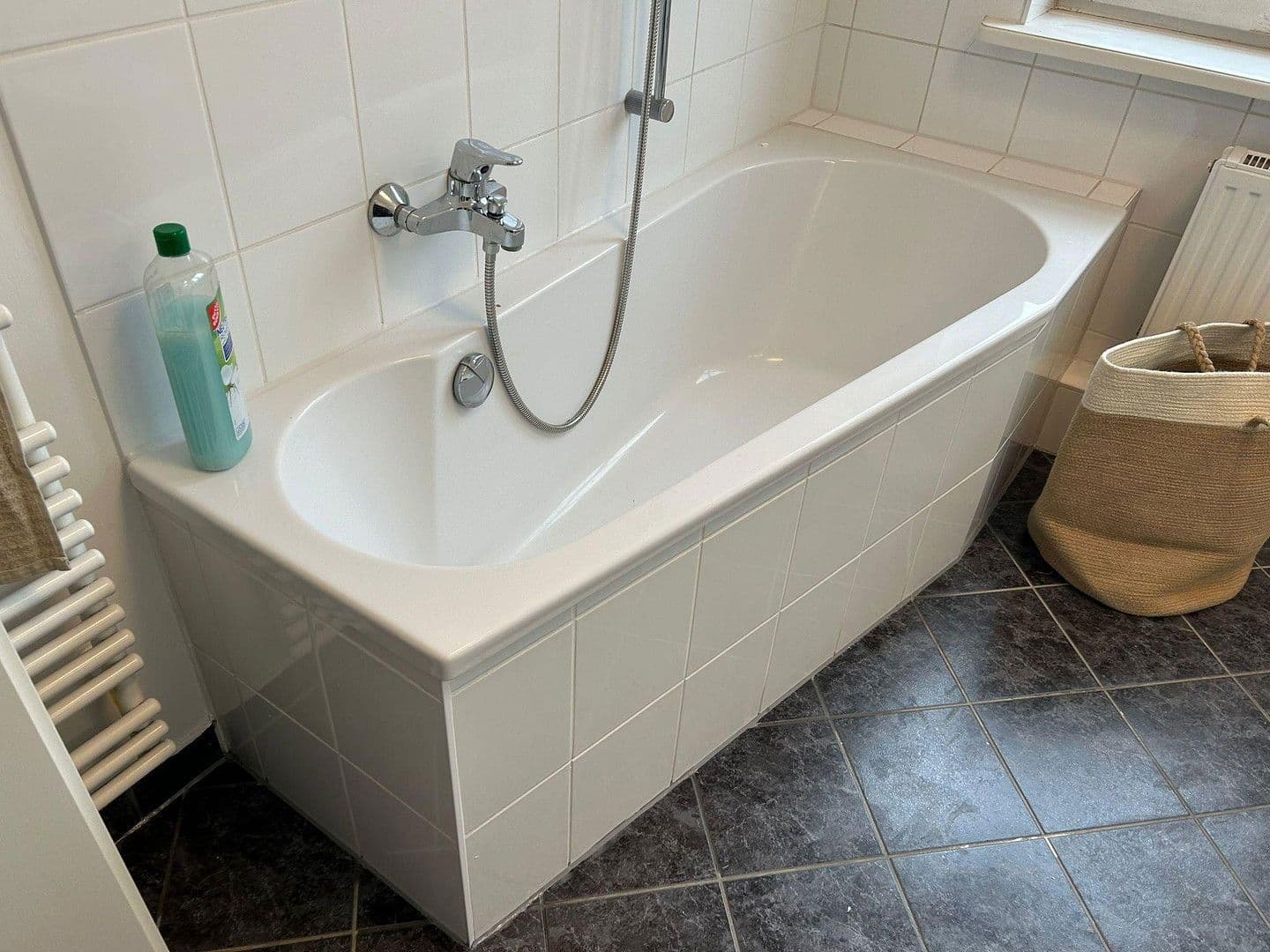 Pronájem bytu 2+1 63 m², Glienicker Weg 88, Berlin, Berlín Pronájem bytu 2+1 63 m², Glienicker Weg 88, Berlin, Berlín