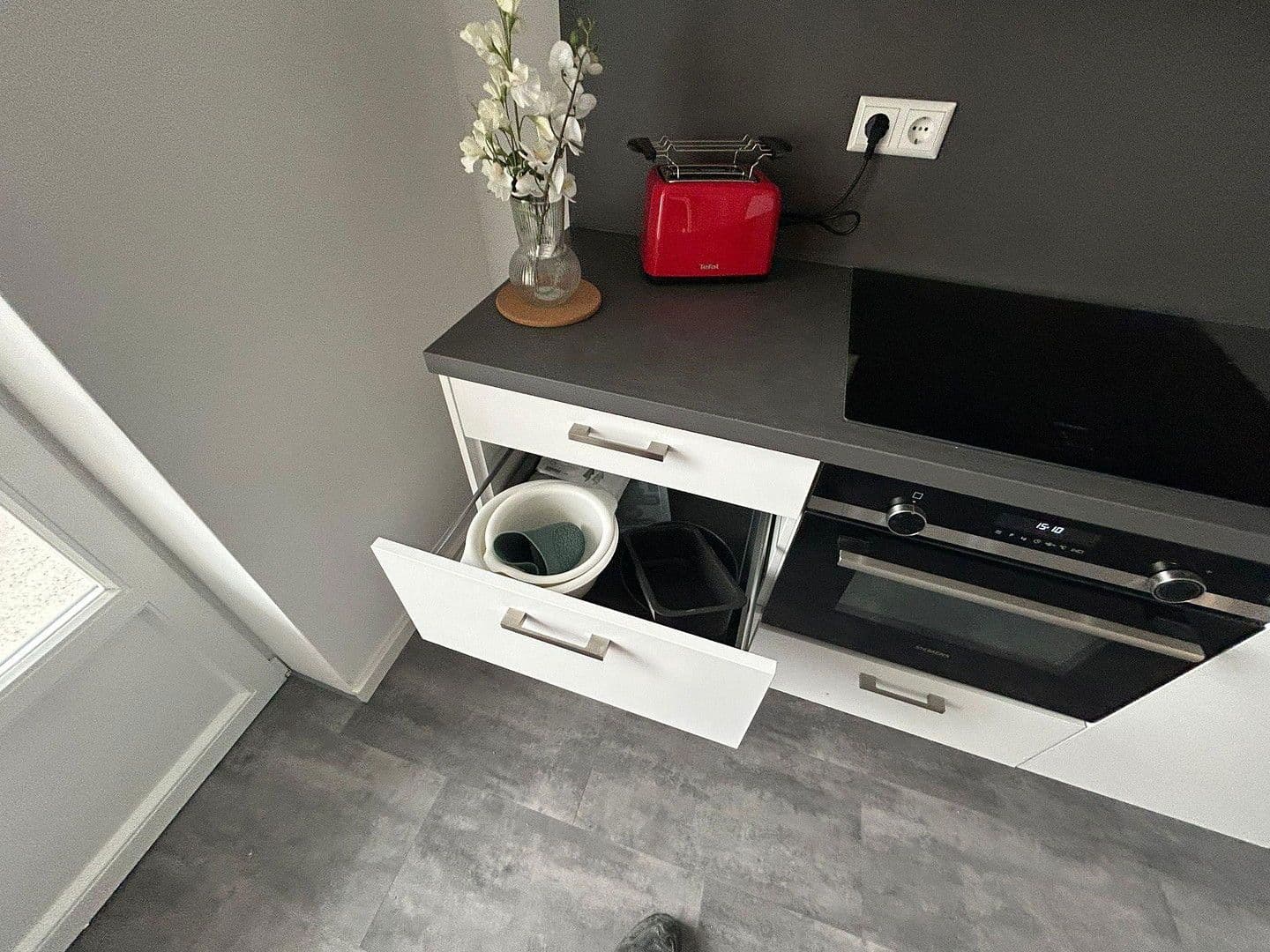 Pronájem bytu 2+1 63 m², Glienicker Weg 88, Berlin, Berlín Pronájem bytu 2+1 63 m², Glienicker Weg 88, Berlin, Berlín