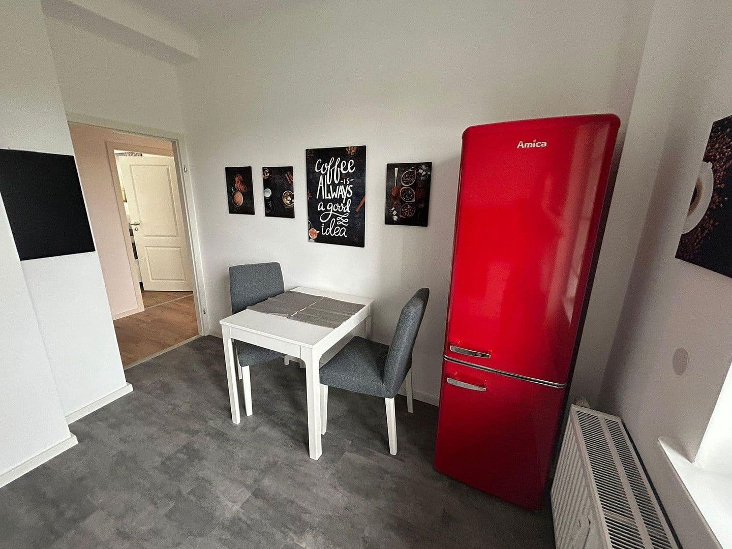 Pronájem bytu 2+1 63 m², Glienicker Weg 88, Berlin, Berlín Pronájem bytu 2+1 63 m², Glienicker Weg 88, Berlin, Berlín