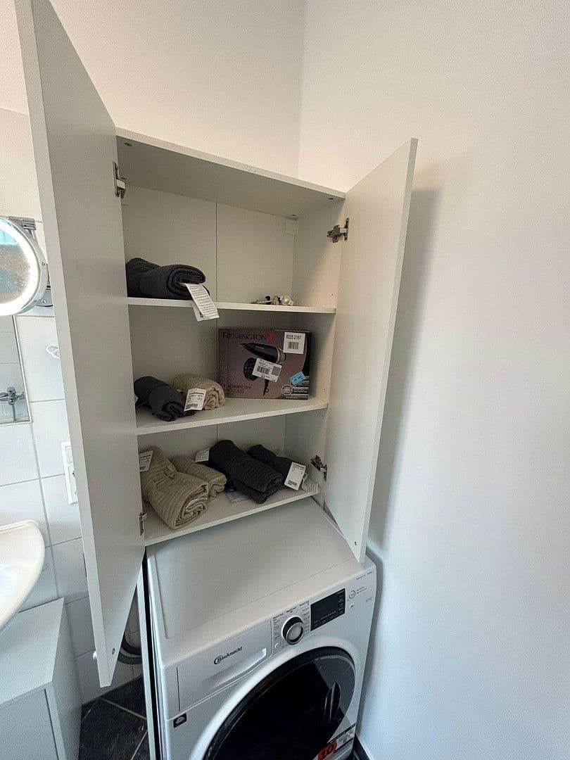 Pronájem bytu 2+1 63 m², Glienicker Weg 88, Berlin, Berlín Pronájem bytu 2+1 63 m², Glienicker Weg 88, Berlin, Berlín