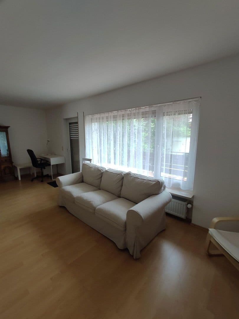 Pronájem domu 250 m², pozemek 300 m², Offenbach-Rumpenheim, Hessen Pronájem domu 250 m², pozemek 300 m², Offenbach-Rumpenheim, Hessen