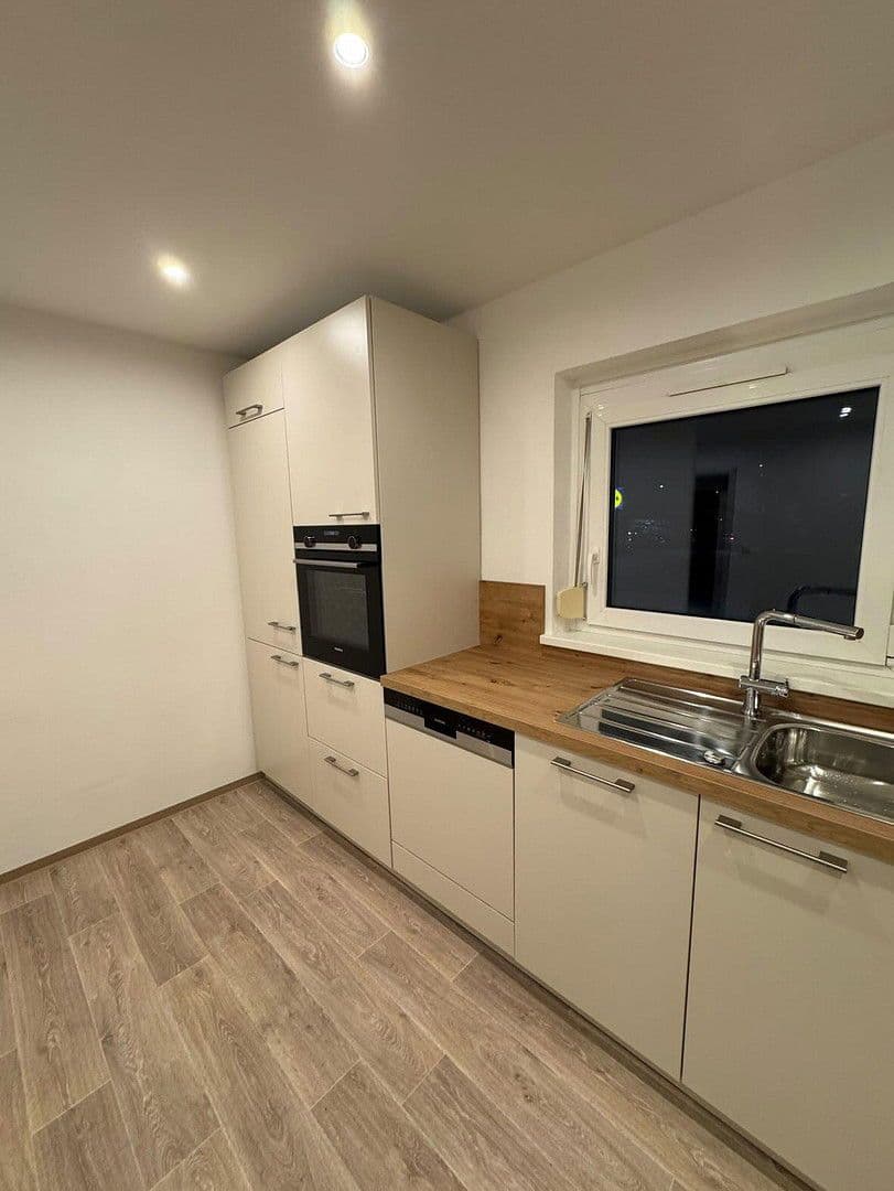 Pronájem bytu 3+1 73 m², Ansbacher Str. 26C, Gunzenhausen, Bavorsko Pronájem bytu 3+1 73 m², Ansbacher Str. 26C, Gunzenhausen, Bavorsko