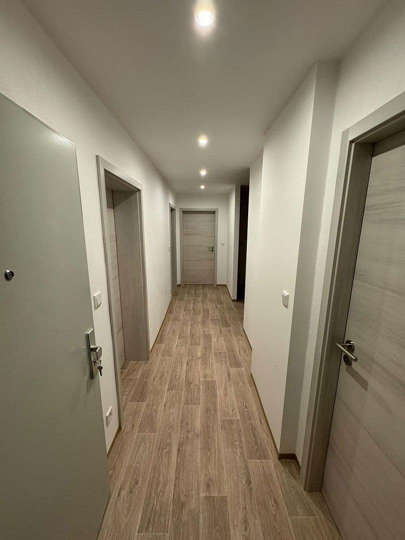 Pronájem bytu 3+1 73 m², Ansbacher Str. 26C, Gunzenhausen, Bavorsko Pronájem bytu 3+1 73 m², Ansbacher Str. 26C, Gunzenhausen, Bavorsko