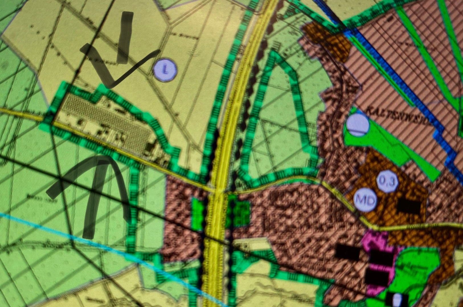 Pronájem pozemku 42.000 m², Langenhagen, Dolní Sasko Pronájem pozemku 42.000 m², Langenhagen, Dolní Sasko