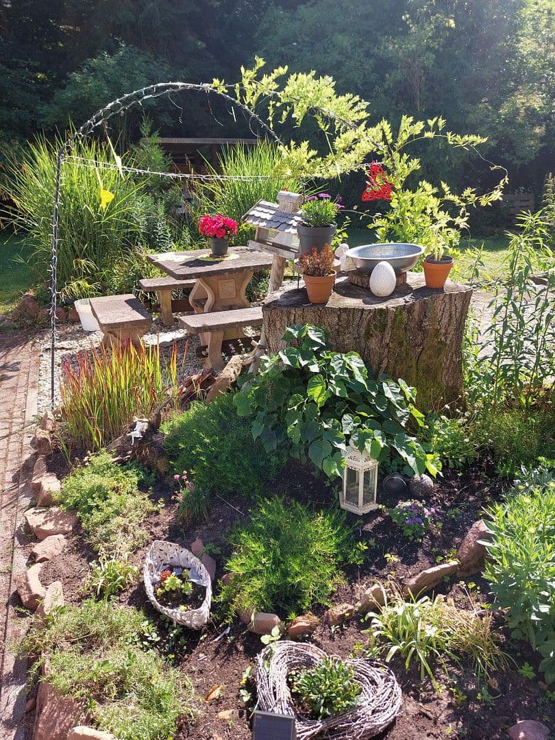 Pronájem bytu 2+1 90 m², Bad Bergzabern, Porýní-Falc Pronájem bytu 2+1 90 m², Bad Bergzabern, Porýní-Falc