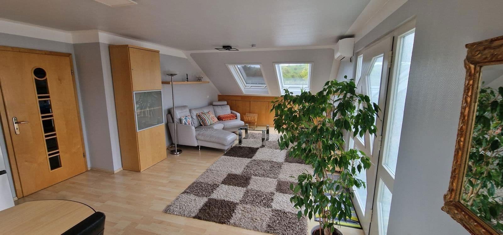 Pronájem bytu 2+1 52 m², Bodenheim, Porýní-Falc Pronájem bytu 2+1 52 m², Bodenheim, Porýní-Falc