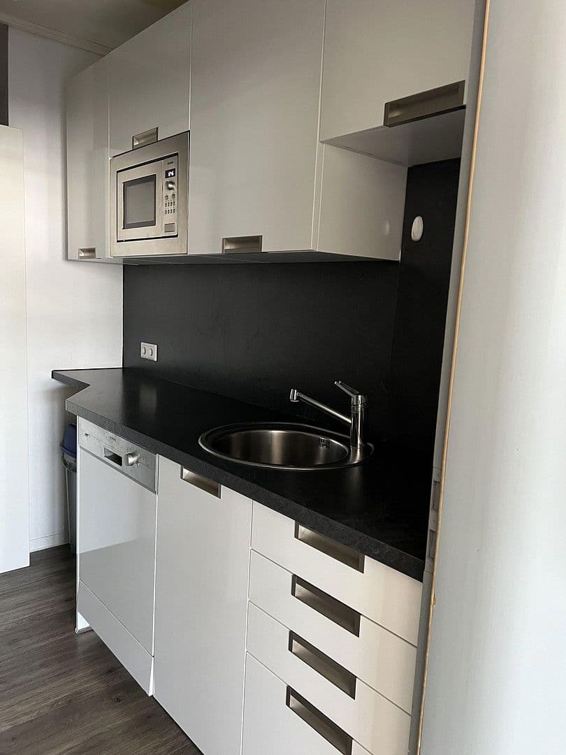 Pronájem kanceláře 1.050 m², Ludwigsburg, Bádensko-Württembersko Pronájem kanceláře 1.050 m², Ludwigsburg, Bádensko-Württembersko