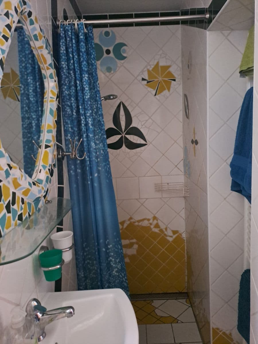 Pronájem bytu 1+1 40 m², Bulharská, Pardubice, Pardubický kraj Pronájem bytu 1+1 40 m², Bulharská, Pardubice, Pardubický kraj