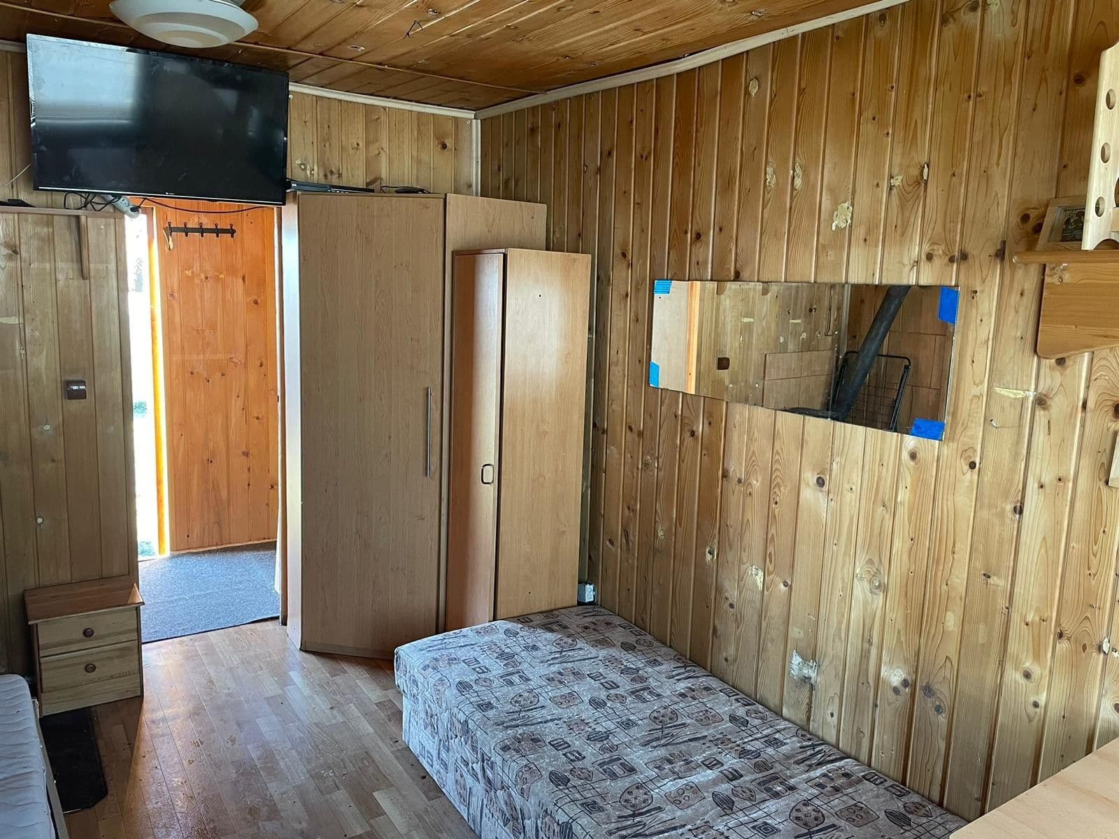 Pronájem chaty, chalupy 24 m², pozemek 299 m², Příbramská, Rokycany, Plzeňský kraj Pronájem chaty, chalupy 24 m², pozemek 299 m², Příbramská, Rokycany, Plzeňský kraj