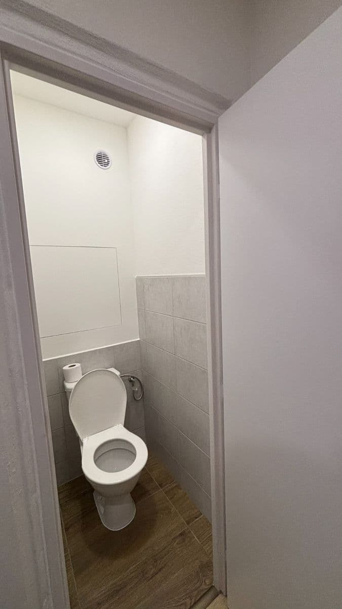 Pronájem bytu 1+1 37 m², sídl. Svobody, Prostějov, Olomoucký kraj Pronájem bytu 1+1 37 m², sídl. Svobody, Prostějov, Olomoucký kraj