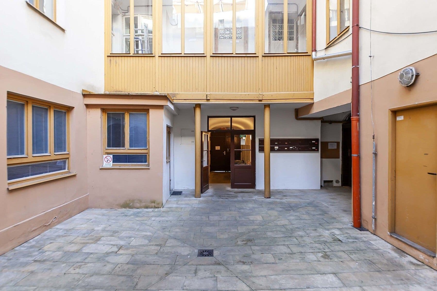Prodej bytu 2+kk 65 m², Na Poříčí, Praha, Praha Prodej bytu 2+kk 65 m², Na Poříčí, Praha, Praha