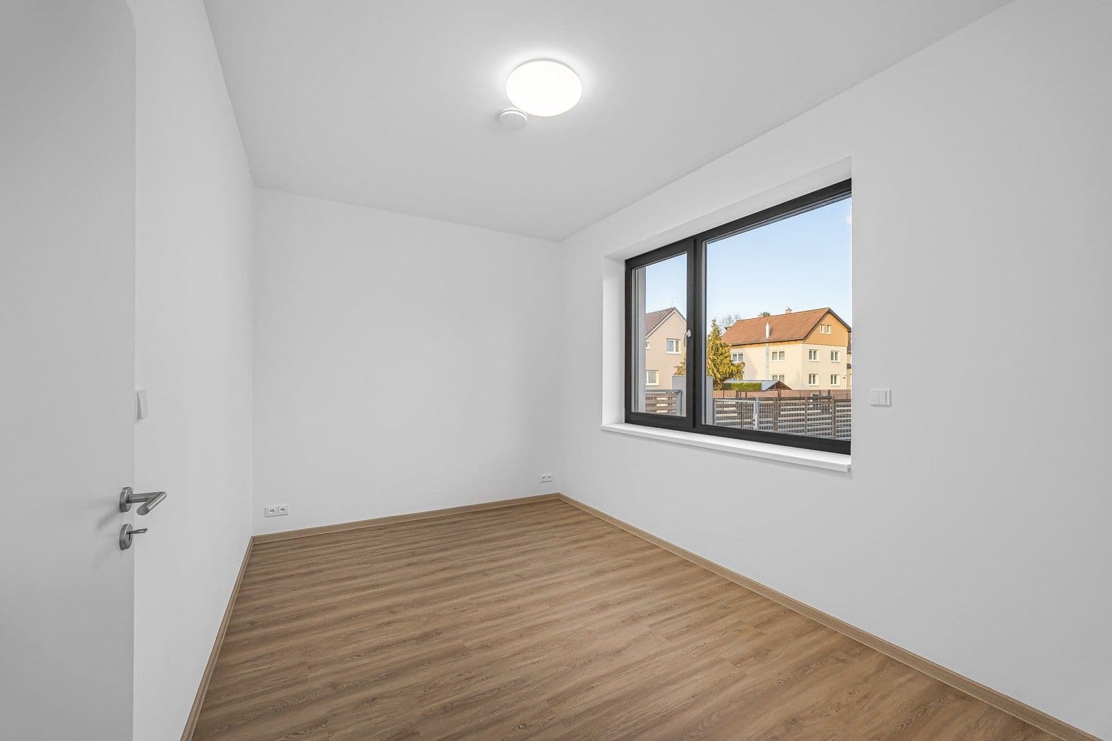 Pronájem bytu 2+kk 43 m², K dálnici, Praha, Praha Pronájem bytu 2+kk 43 m², K dálnici, Praha, Praha