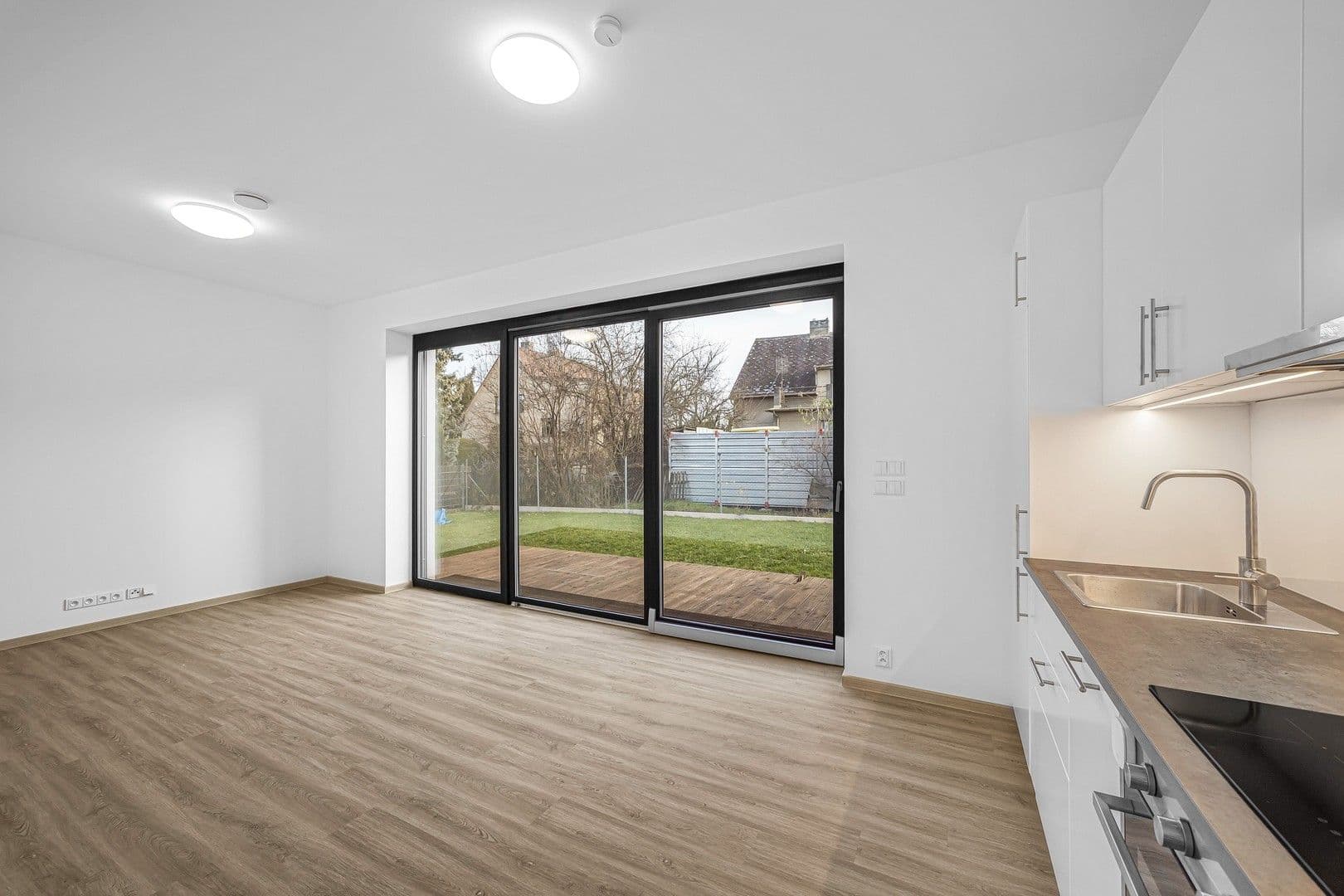 Pronájem bytu 2+kk 43 m², K dálnici, Praha, Praha Pronájem bytu 2+kk 43 m², K dálnici, Praha, Praha