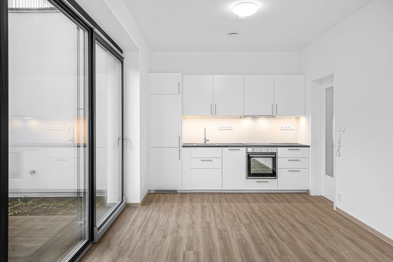 Pronájem bytu 2+kk 43 m², K dálnici, Praha, Praha Pronájem bytu 2+kk 43 m², K dálnici, Praha, Praha