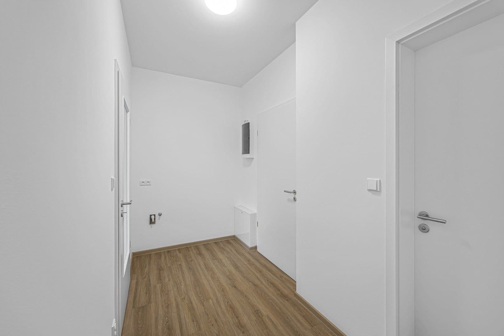Pronájem bytu 2+kk 43 m², K dálnici, Praha, Praha Pronájem bytu 2+kk 43 m², K dálnici, Praha, Praha