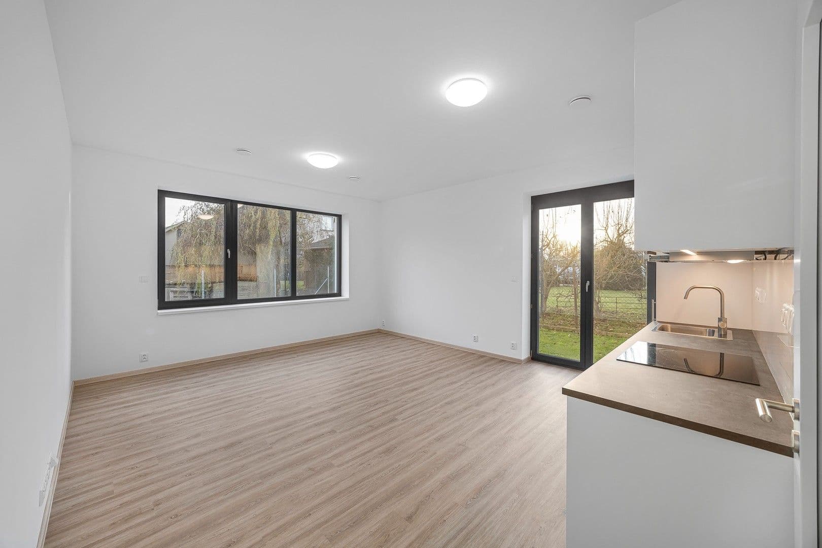 Pronájem bytu 1+kk 33 m², K dálnici, Praha, Praha Pronájem bytu 1+kk 33 m², K dálnici, Praha, Praha