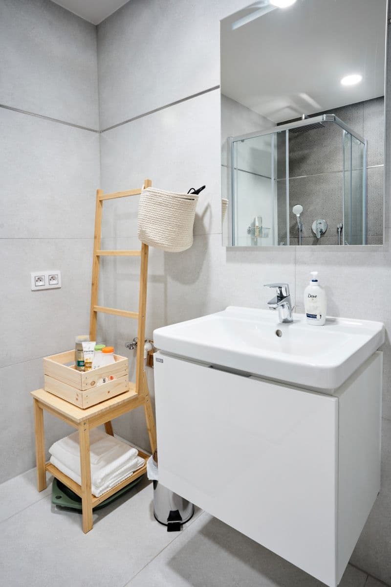 Pronájem bytu 1+kk 36 m², Šrámkové, Praha, Praha Pronájem bytu 1+kk 36 m², Šrámkové, Praha, Praha