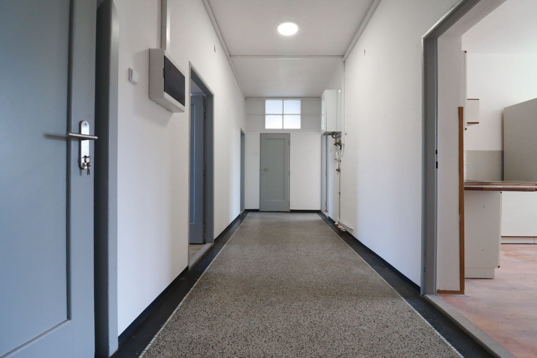 Pronájem bytu 4+1 18 m², Štítarská, Kolín, Středočeský kraj Pronájem bytu 4+1 18 m², Štítarská, Kolín, Středočeský kraj