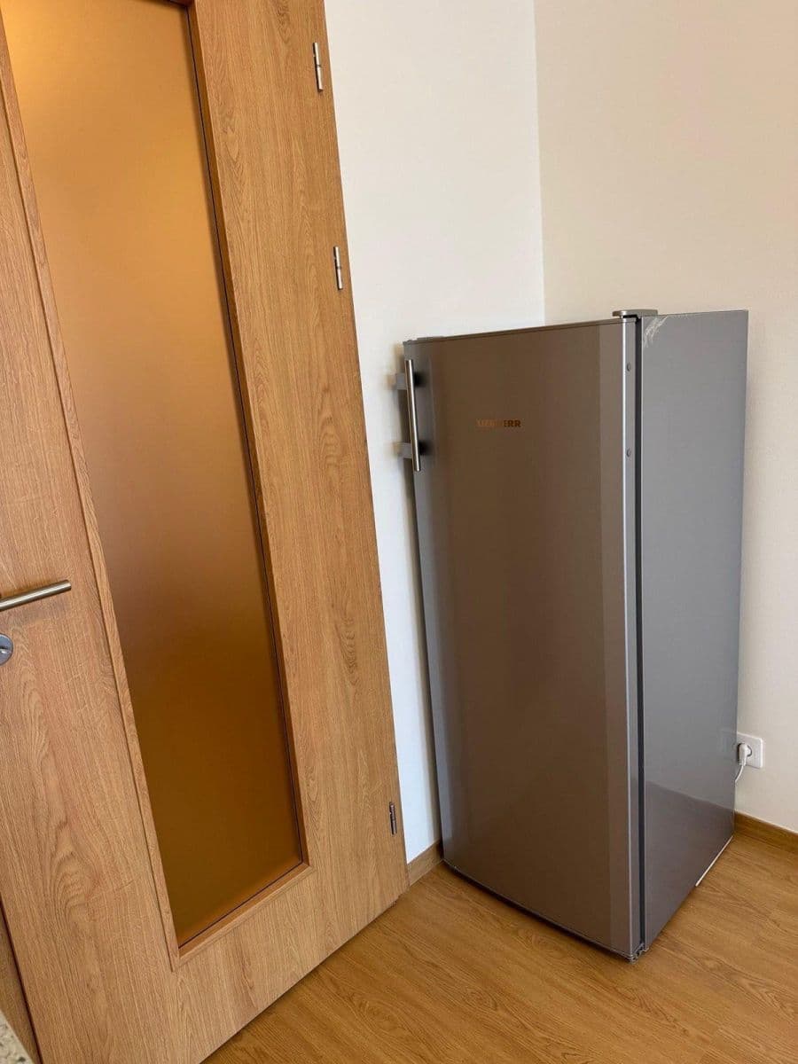 Pronájem bytu 1+kk 32 m², Poděbradská, Praha, Praha Pronájem bytu 1+kk 32 m², Poděbradská, Praha, Praha