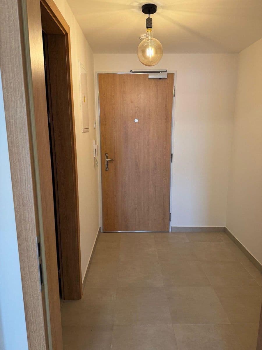 Pronájem bytu 1+kk 32 m², Poděbradská, Praha, Praha Pronájem bytu 1+kk 32 m², Poděbradská, Praha, Praha