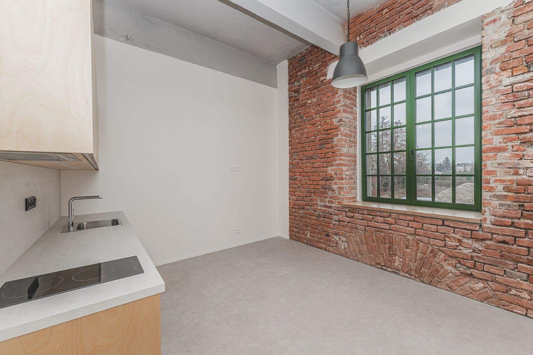 Pronájem bytu 1+kk 34 m², Pražská třída, Hradec Králové, Královéhradecký kraj Pronájem bytu 1+kk 34 m², Pražská třída, Hradec Králové, Královéhradecký kraj