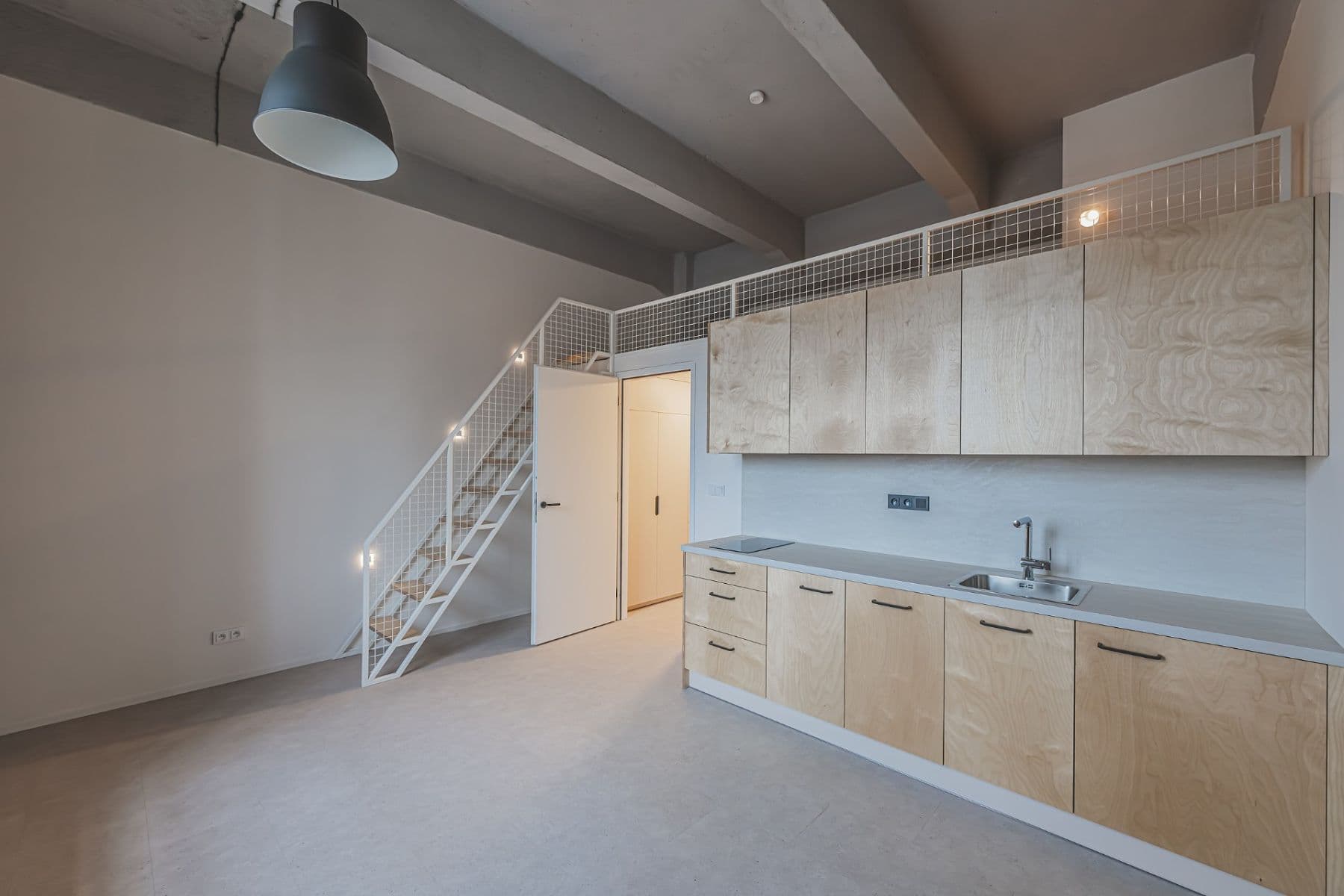 Pronájem bytu 1+kk 34 m², Pražská třída, Hradec Králové, Královéhradecký kraj Pronájem bytu 1+kk 34 m², Pražská třída, Hradec Králové, Královéhradecký kraj