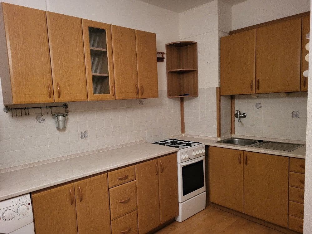 Pronájem bytu 1+1 45 m², Karla IV., Pardubice, Pardubický kraj Pronájem bytu 1+1 45 m², Karla IV., Pardubice, Pardubický kraj