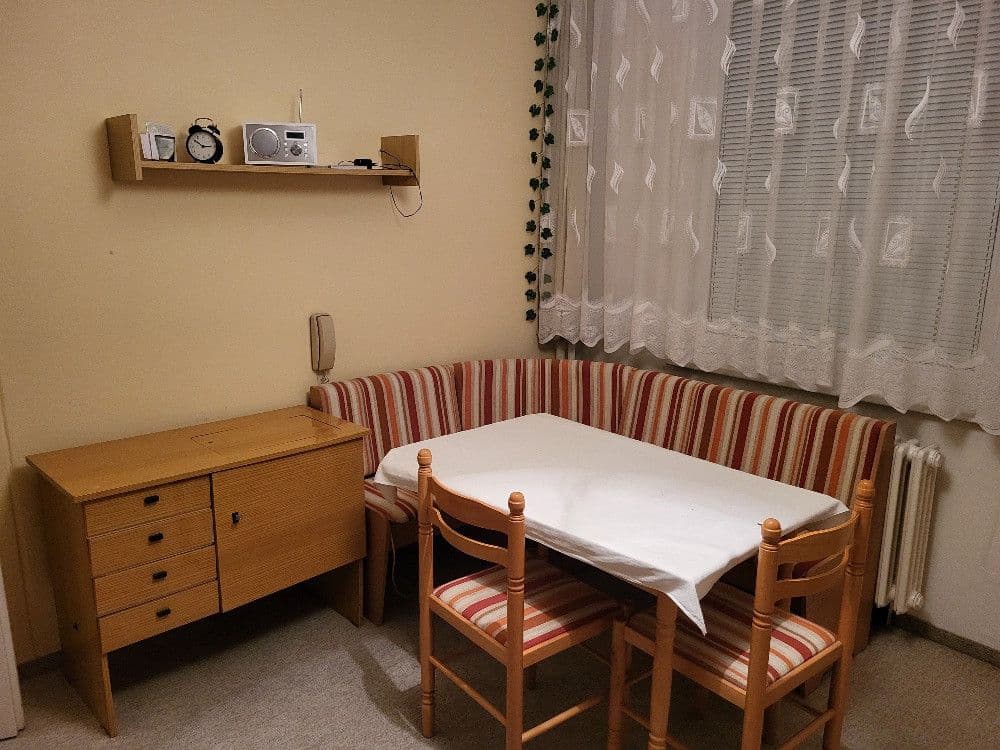 Pronájem bytu 1+1 45 m², Karla IV., Pardubice, Pardubický kraj Pronájem bytu 1+1 45 m², Karla IV., Pardubice, Pardubický kraj