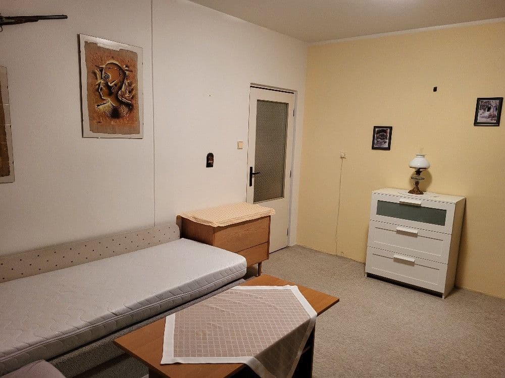 Pronájem bytu 1+1 45 m², Karla IV., Pardubice, Pardubický kraj Pronájem bytu 1+1 45 m², Karla IV., Pardubice, Pardubický kraj