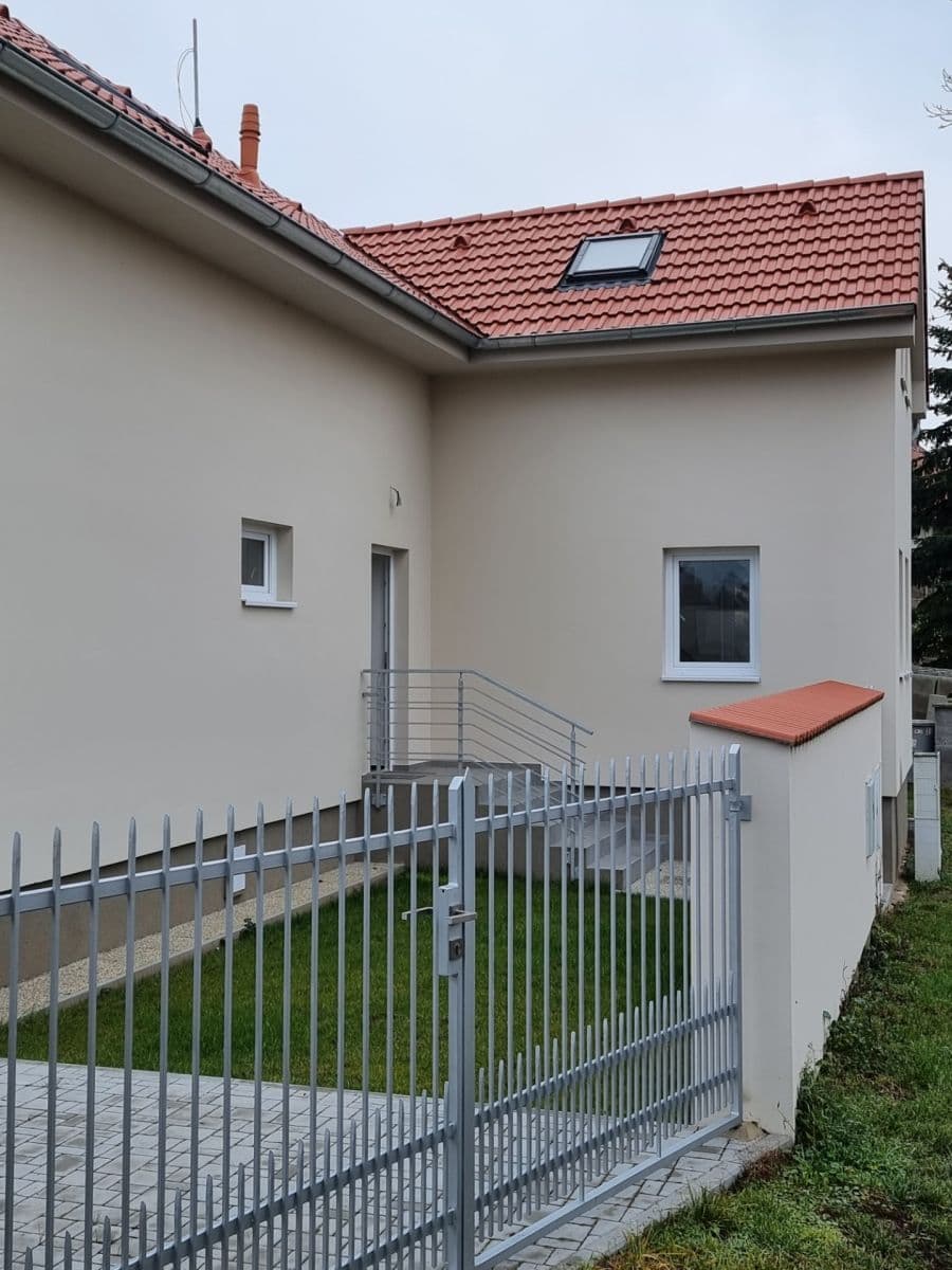 Prodej domu 130 m², pozemek 458 m², Chržín, Středočeský kraj Prodej domu 130 m², pozemek 458 m², Chržín, Středočeský kraj