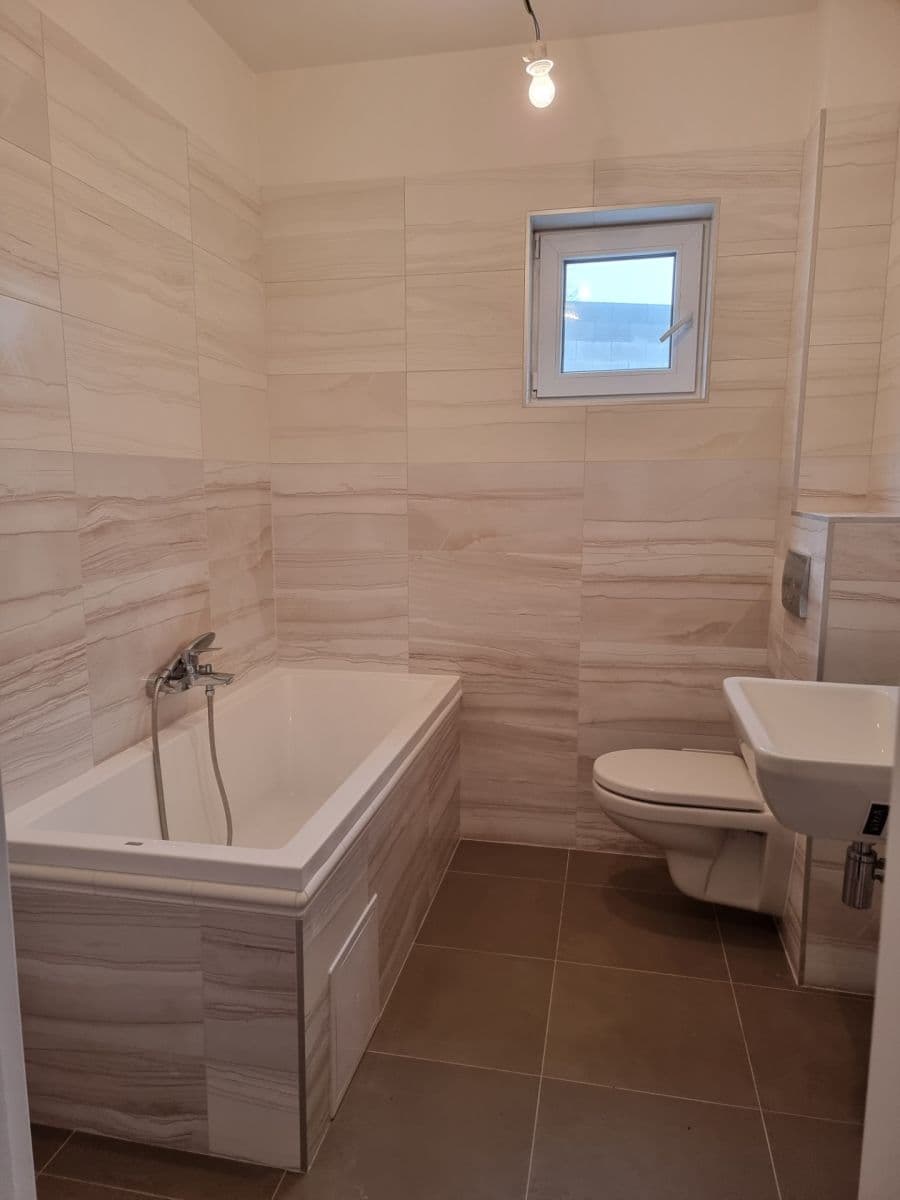 Prodej domu 130 m², pozemek 458 m², Chržín, Středočeský kraj Prodej domu 130 m², pozemek 458 m², Chržín, Středočeský kraj