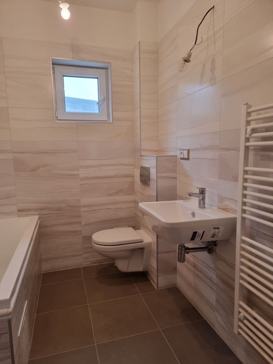 Prodej domu 130 m², pozemek 458 m², Chržín, Středočeský kraj Prodej domu 130 m², pozemek 458 m², Chržín, Středočeský kraj