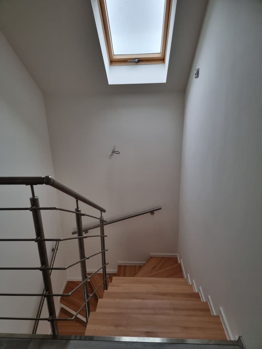 Prodej domu 130 m², pozemek 458 m², Chržín, Středočeský kraj Prodej domu 130 m², pozemek 458 m², Chržín, Středočeský kraj